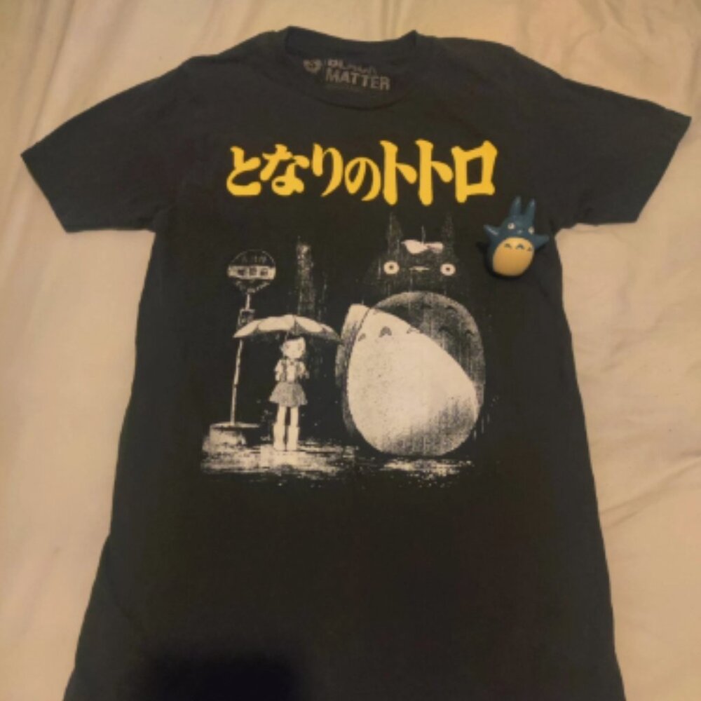 My Neighbor Totoro T-shirt & Tortoro Figure (Shirt Has 3 Minor Holes See Pics!!)